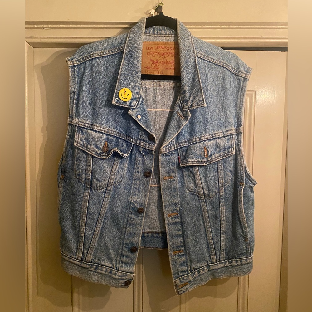 Vintage Levi’s Denim Pink Floyd Vest - Picture 2 of 4